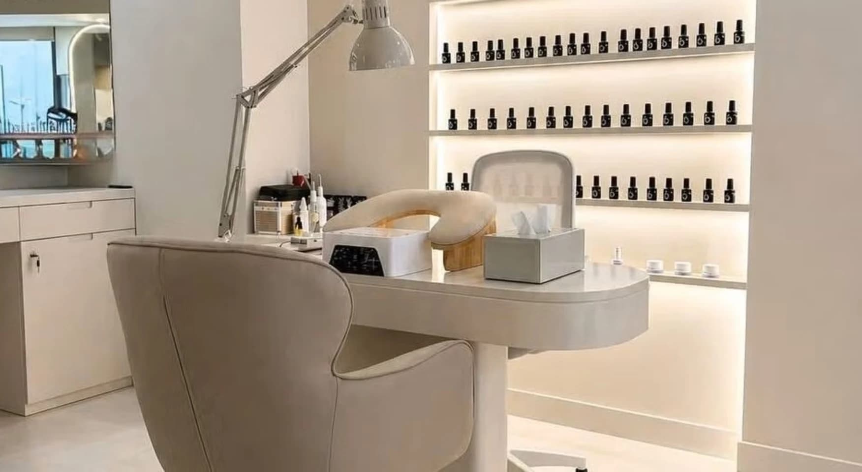 Vina Luxury Beauty Salon image 3